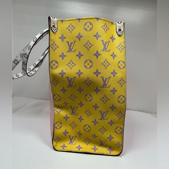 Louis Vuitton Onthego Giant Red & Pink Monogram Canvas Tote Mint Condition - Picture 2 of 11